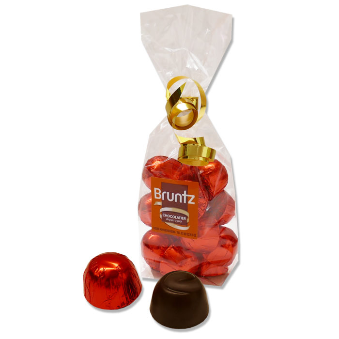 Cerises au Kirsch chocolat noir Chocolaterie Bruntz | Alsace ...